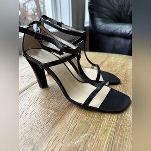 Calvin Klein Made in Italy sandals. Size 7